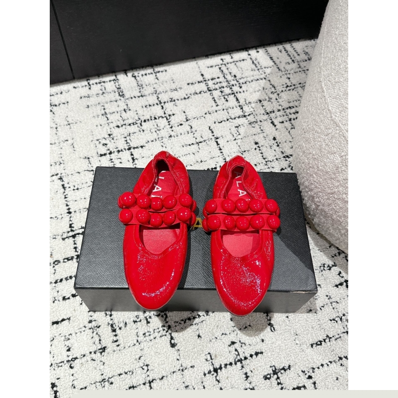 Other flat shoes